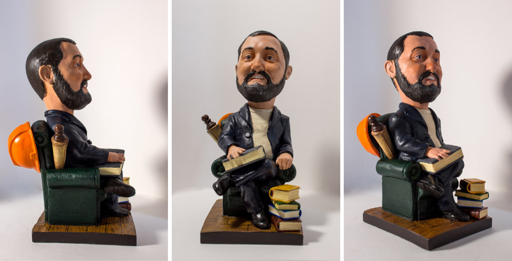 custom caricature figurines